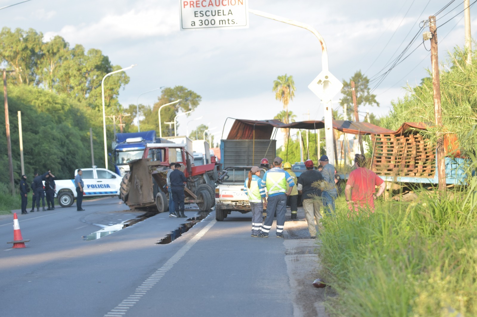 Choque entre un camión y un tractor en la Ruta Provincial 51: no hubo heridos de gravedad