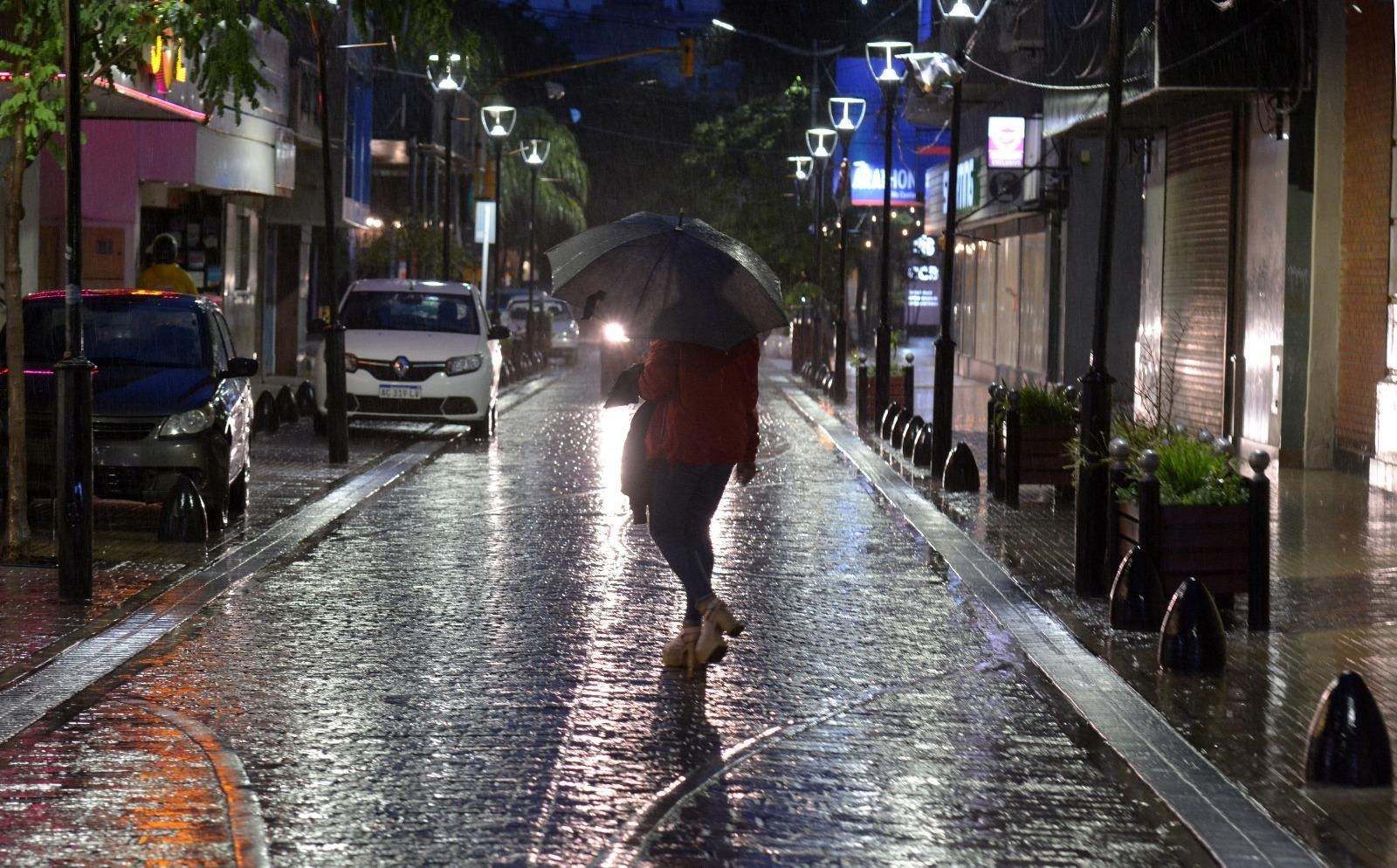 Santiago del Estero bajo alerta naranja: se esperan tormentas severas y ráfagas de hasta 90 km/h