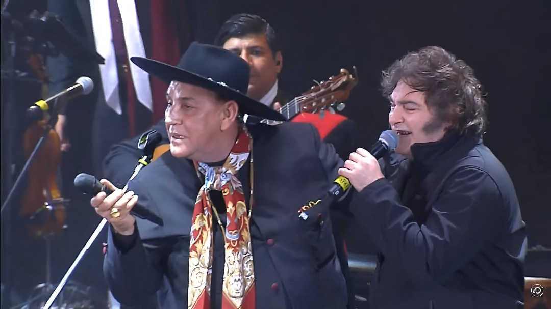 Milei cantó "Amor Salvaje" con el Chaqueño Palavecino