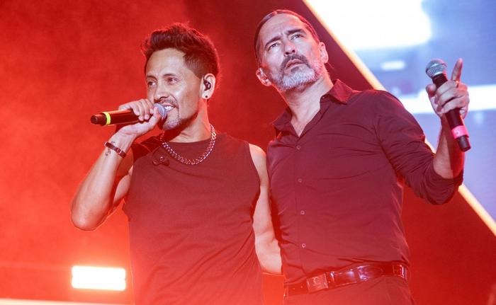 La Konga lanzó su primer material en vivo en Vélez junto a Daniel Agostini