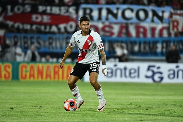 River pone primera: visita a Barracas con tres refuerzos y la obligación de cambiar la imagen
