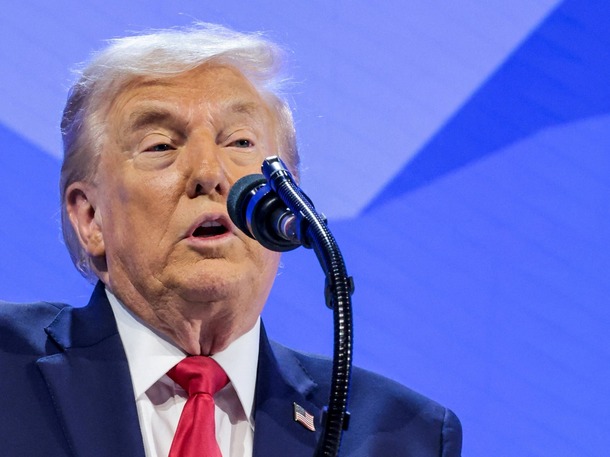 Aseguran que Donald Trump le puso fecha a un anuncio mundial sobre contacto extraterrestre