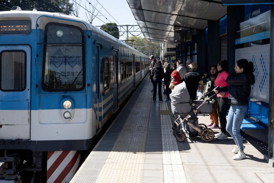 Paro de trenes en riesgo por conflicto salarial