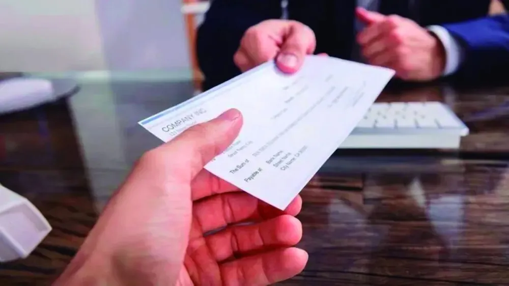 Economía: En un año se triplicó la cantidad de cheques rechazados por falta de fondos