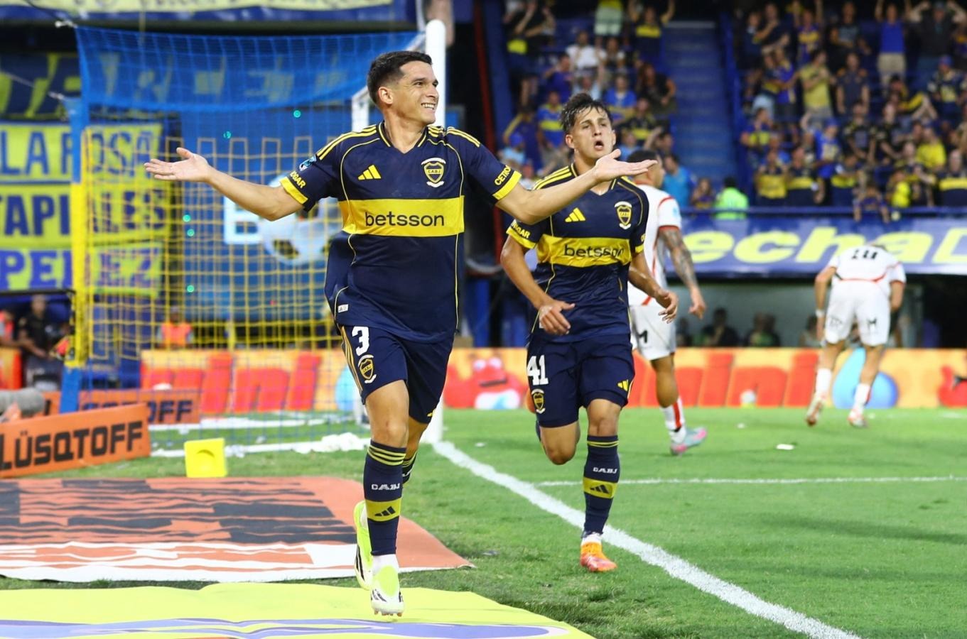 Con goles de Blanco y Paredes, Boca le ganó 2-0 a Newell’s en la Bombonera