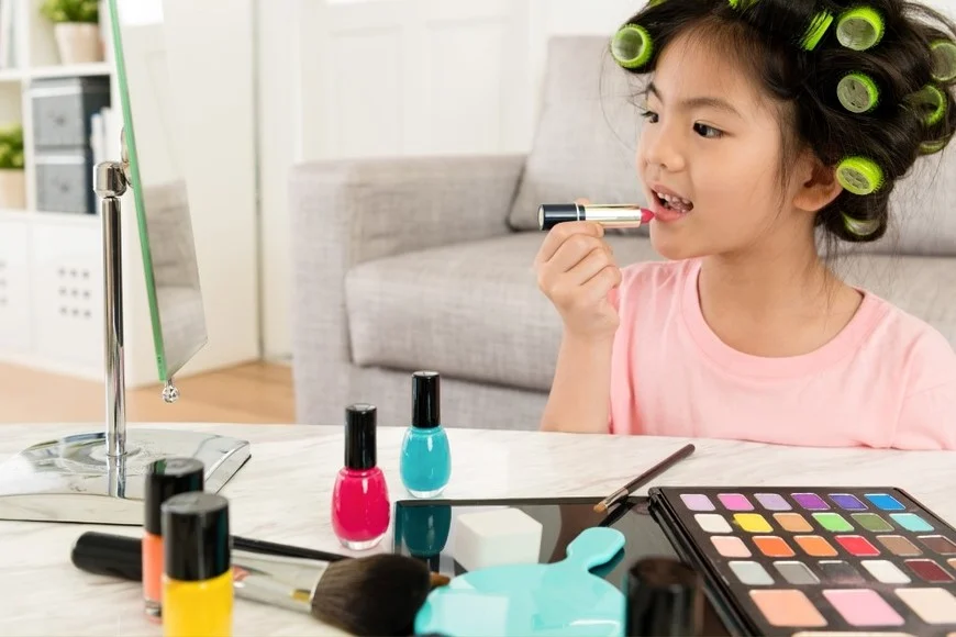 País: ANMAT prohibió cosméticos infantiles por ser peligrosos para la salud de los niños