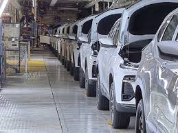 Fuerte caída de la producción de autos en enero por menos días de actividad y ajustes en plantas