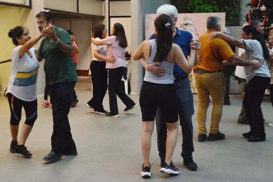 Comenzó un imperdible taller de tango: "Es una recreación que necesita el ser humano"