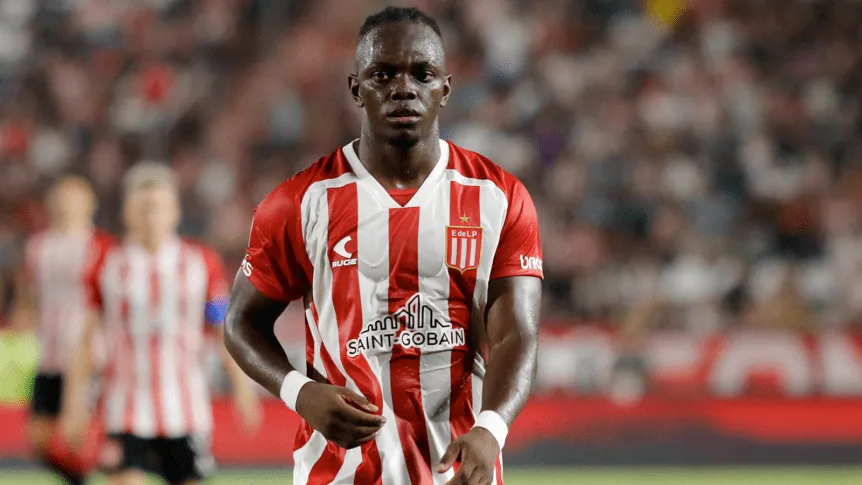 Boca define la llegada de Cetré e intenta incluir un préstamo a Medellín para liberar un cupo