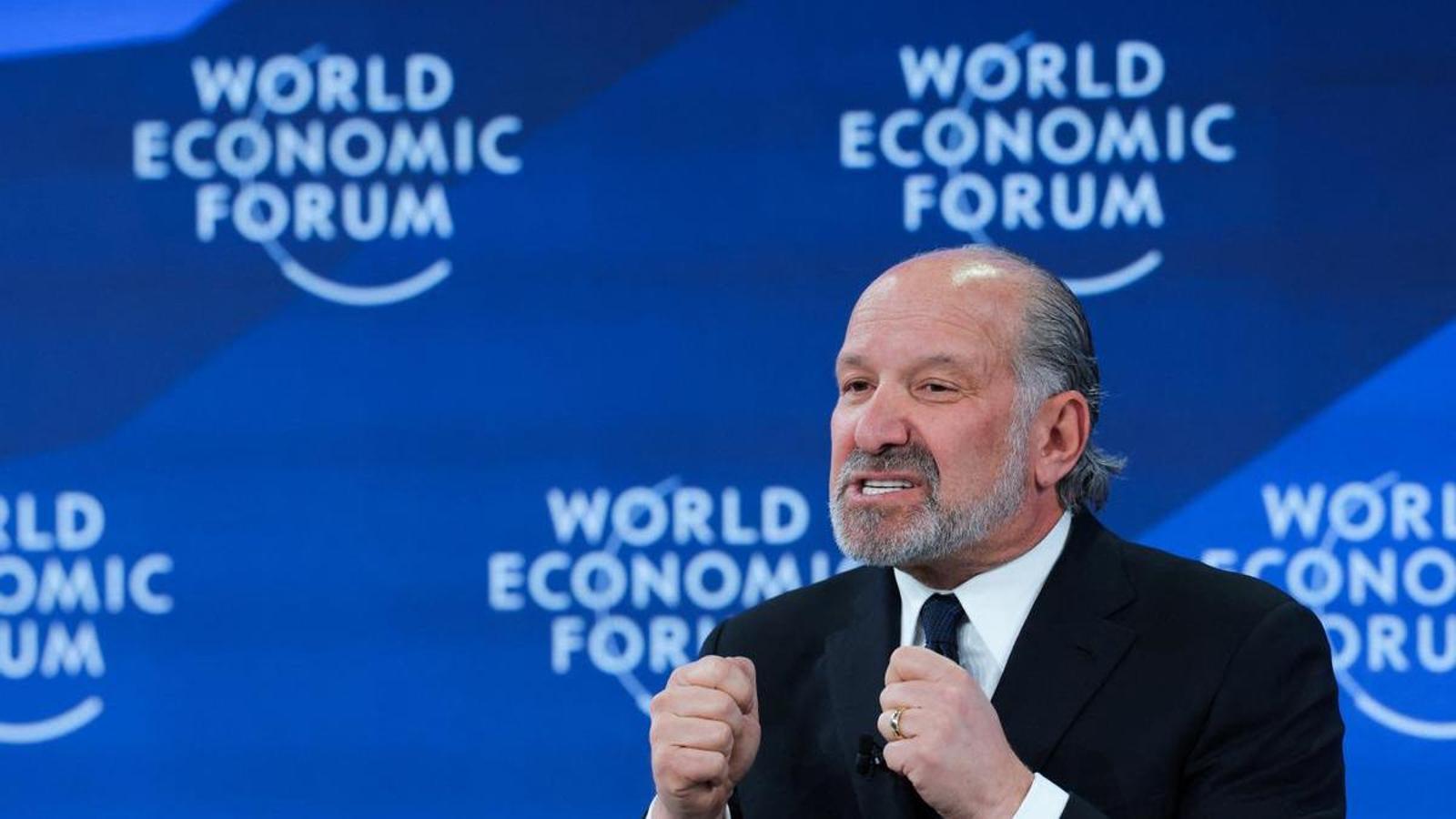 Escándalo en la Casa Blanca: secretario de Comercio admitió visitar la isla de Jeffrey Epstein