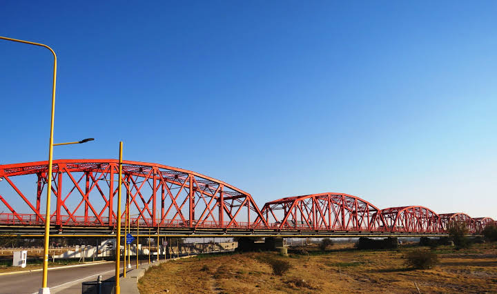 A 99 años de su inauguración, el Puente Carretero sigue uniendo historias sobre el río Dulce