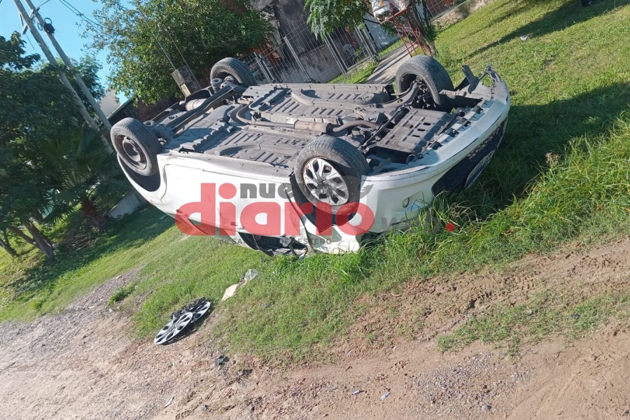 Violento vuelco en la Ruta 9: una conductora resultó con heridas leves en cercanías de Las Tinajas