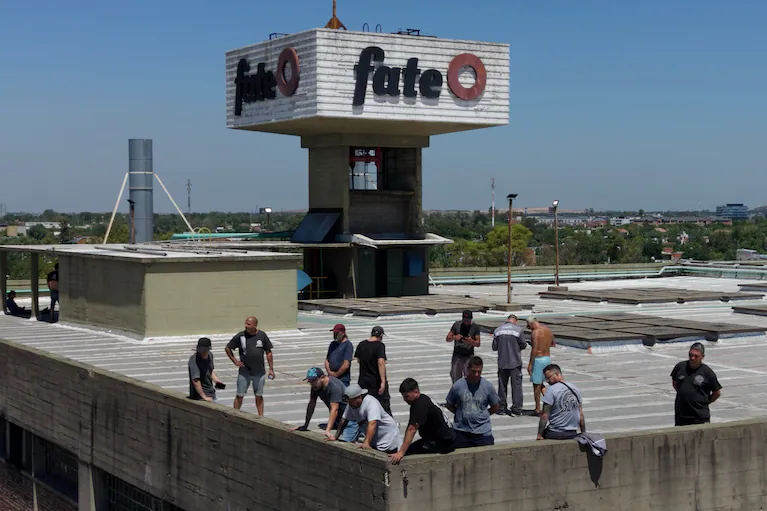 Milei cruzó a empresarios por el precio de los neumáticos: "Robaban a los argentinos con el nacionalismo barato"