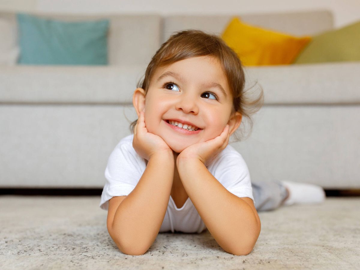 Emilia: origen, significado y las variantes del nombre que nunca pasa de moda