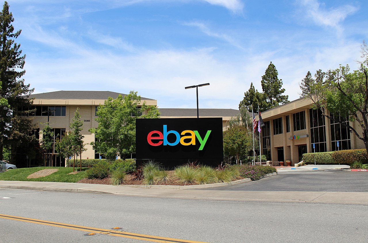 eBay anunció el despido de 800 empleados en todo el mundo