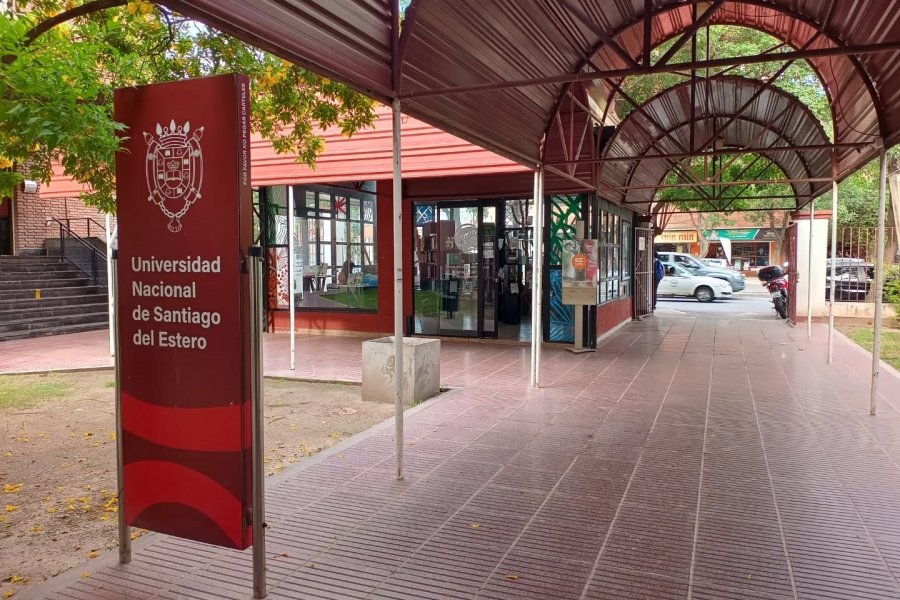 Paro docente en la UNSE hoy: adhesión a la medida nacional por la Ley de Financiamiento