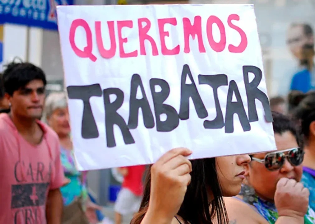 Argentina en crisis: con el caso de Garbarino, se agrava la situación de empresas y aumentan los cierres