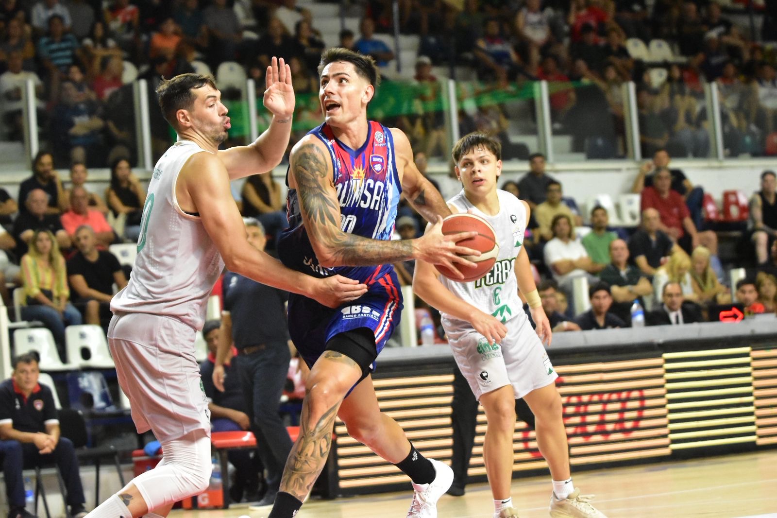 Quimsa aplastó al líder y logró su séptimo triunfo consecutivo en la Liga Nacional