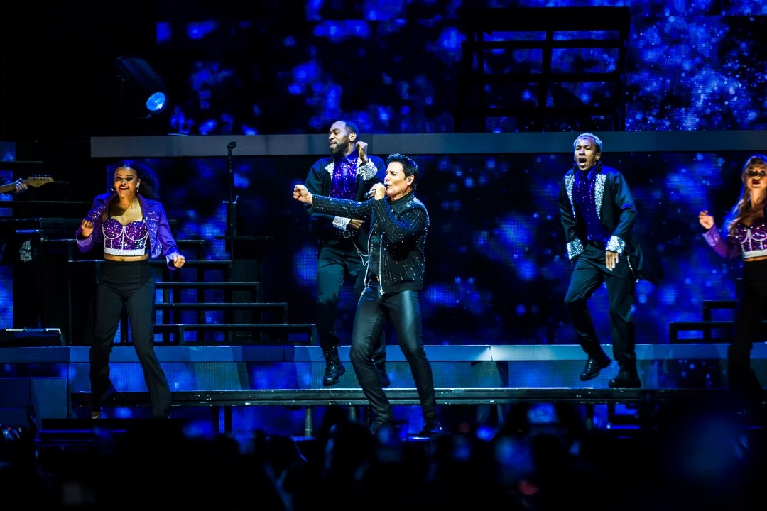 Chayanne está preparado para brillar en su cuarto show en el Movistar Arena