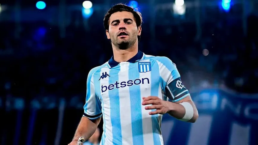 Cortocircuito en Racing: Santiago Sosa reclama una mejora salarial