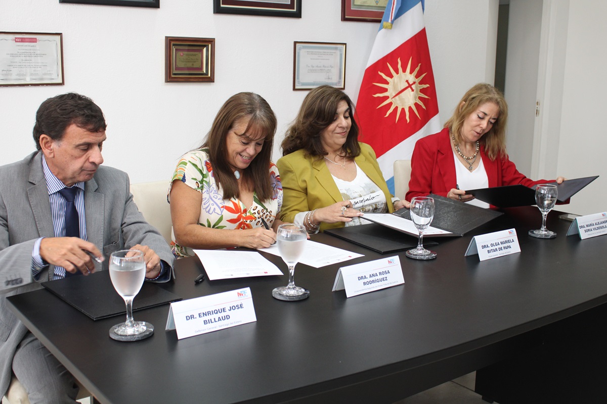 El Centro Único de Capacitación firmó un convenio de cooperación con los Ministerios Públicos Fiscal y de la Defensa