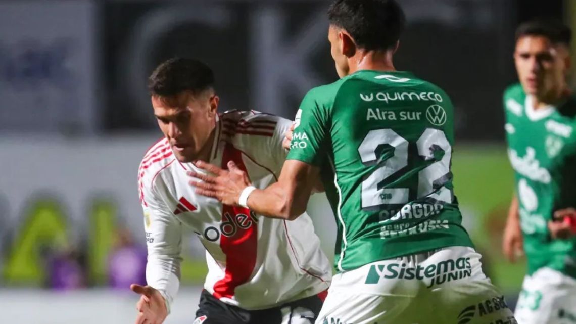 River recibe a Sarmiento con la mira en los puestos de arriba
