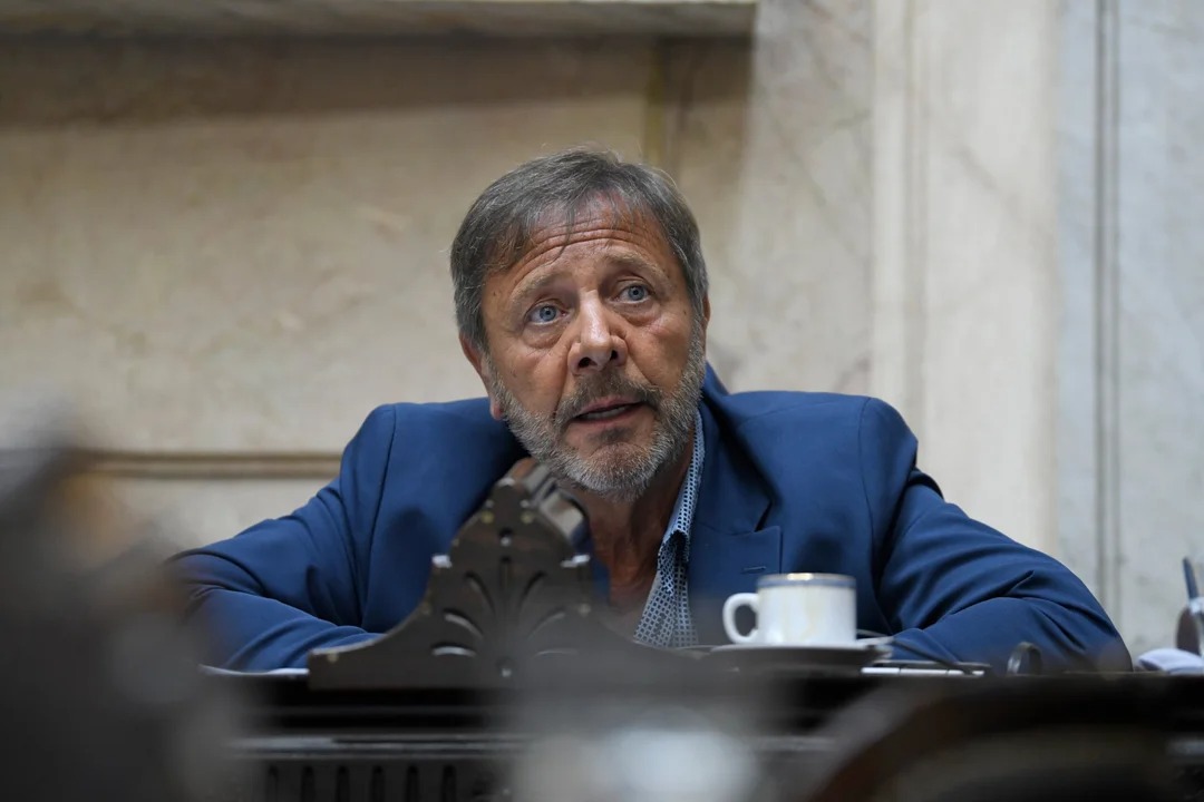 Zago exigió la renuncia de Adorni: "Por el bien del Presidente y de todos los argentinos"