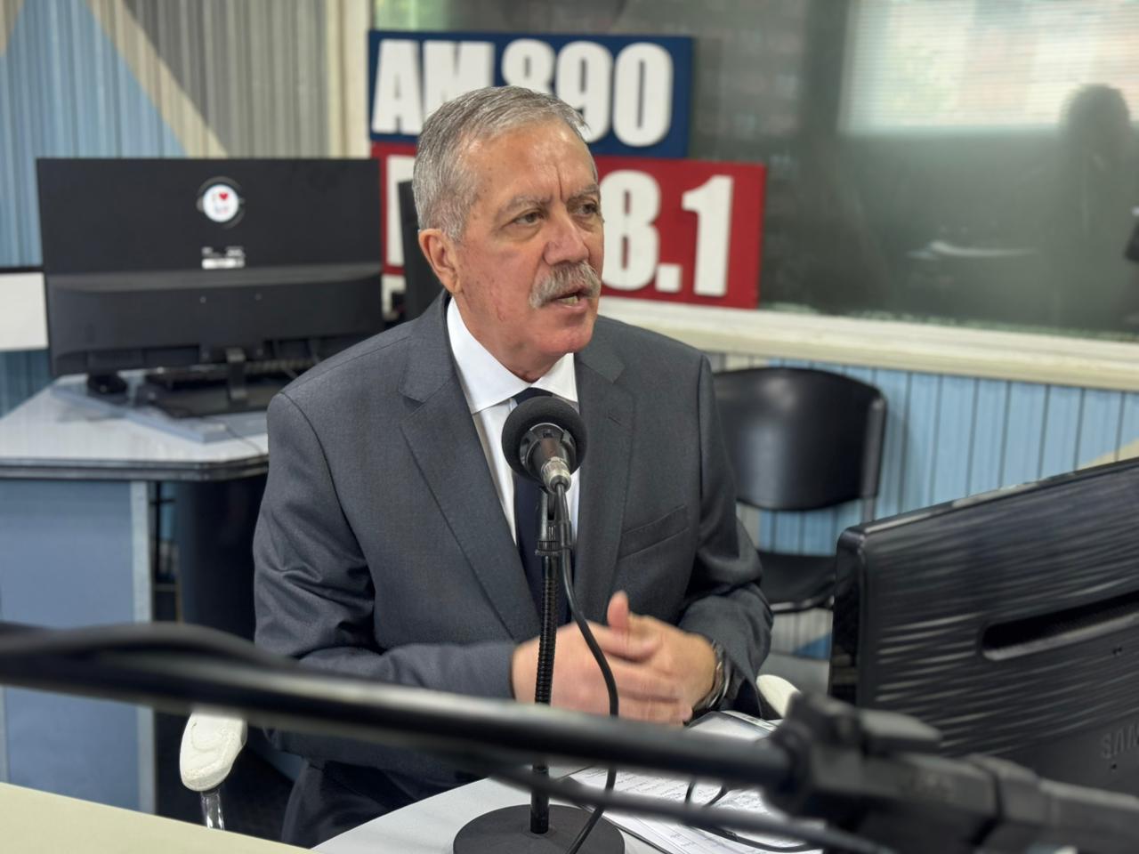 El gobernador Elías Suárez saludó a LV11 en su 56° aniversario: "Es una institución que forma parte de nuestra identidad"