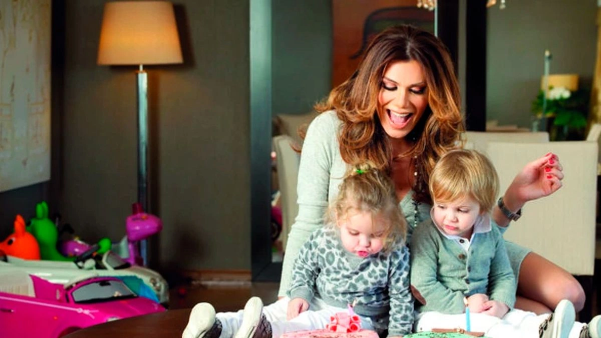 Florencia de la V emocionó a Mirtha Legrand con un crudo relato sobre su identidad